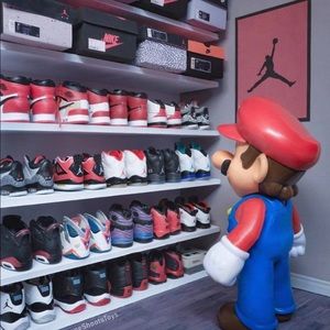 Meet your Posher, Aaron